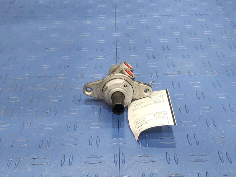 2013 Toyota Yaris Master Cylinder