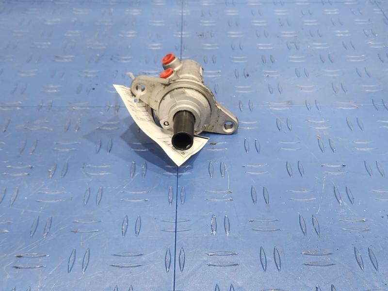 2013 Toyota Yaris Master Cylinder