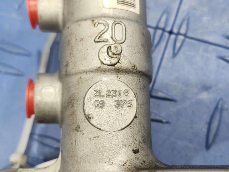 2013 Toyota Yaris Master Cylinder
