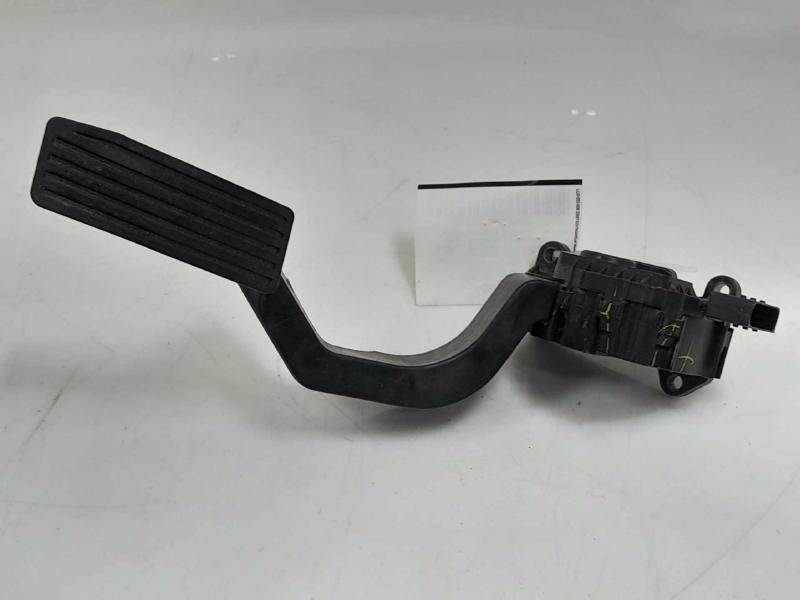 2015 Jeep Cherokee Pedal Assembly