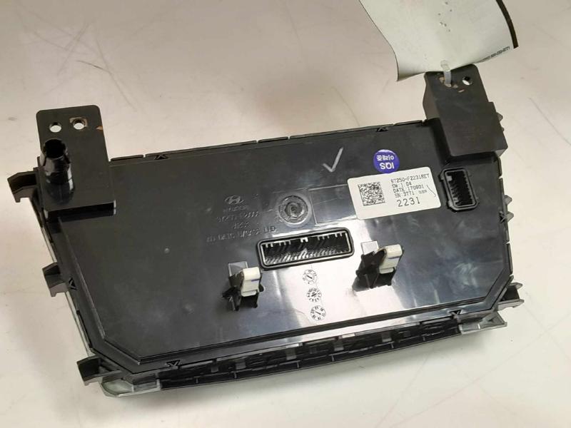 2018 Hyundai Elantra Heater A/C Control