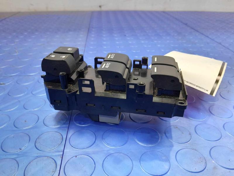 2017 Honda Odyssey Door Switch Front