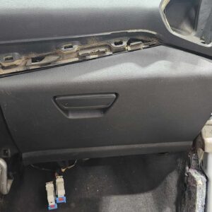 2014 FORD ESCAPE GLOVE BOX - 358017