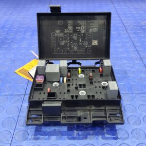 2009 CHEVROLET MALIBU FUSE BOX ENGINE - 372808