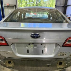 2015 SUBARU LEGACY DECKLID TAILGATE - 330190