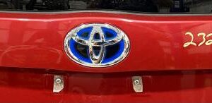 2010 TOYOTA PRIUS TAIL FINISH PANEL - 266550